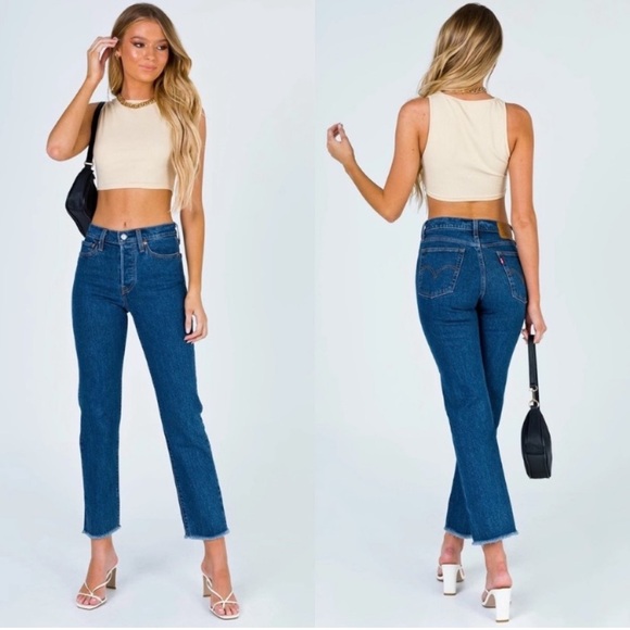 Levi's Premium Wedgie Straight Frayed Hem Jeans - Picture 1 of 8
